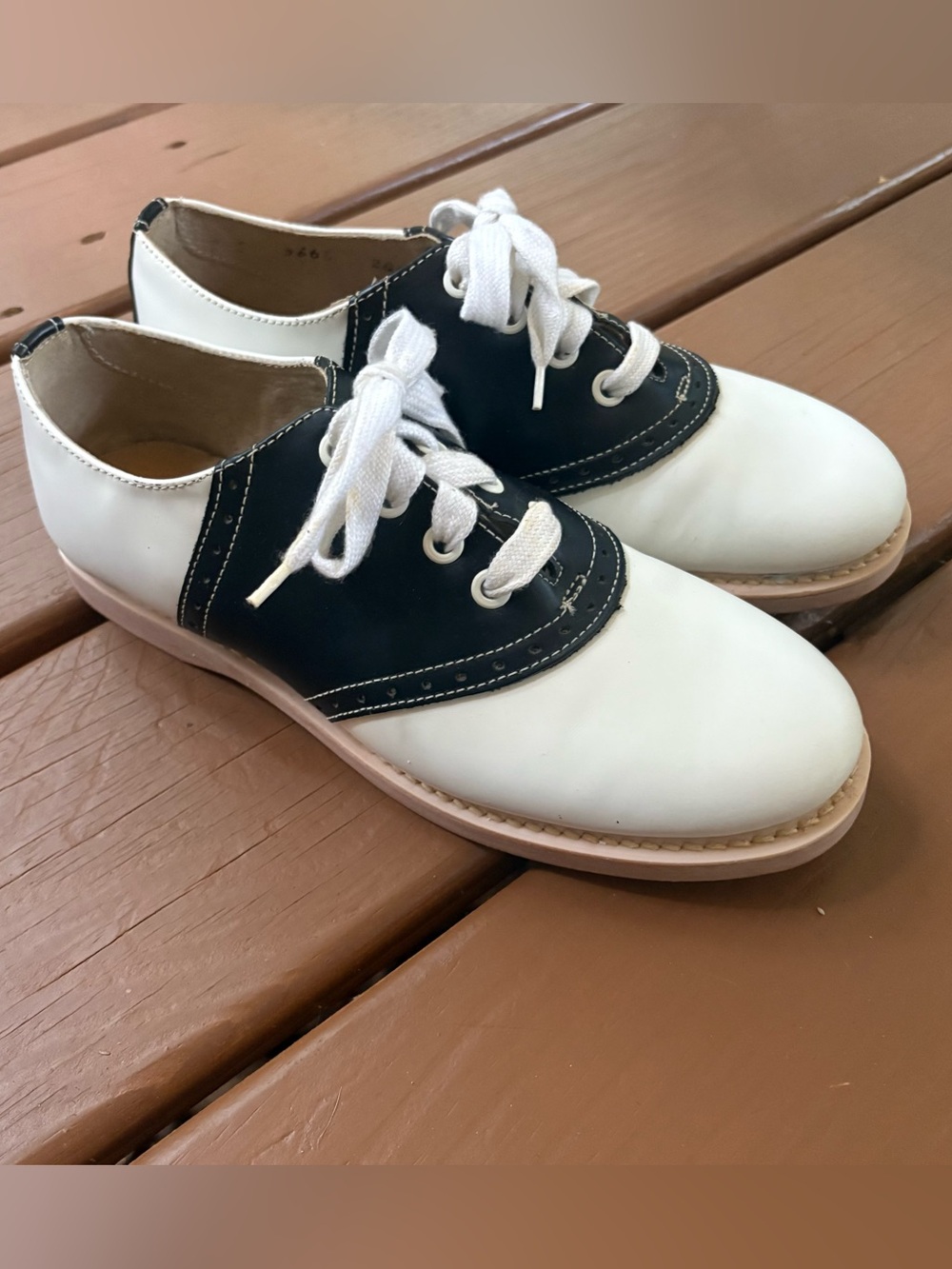 Muffy's Classic Black & White Leather Saddle Shoes Oxfords Women’s 7 Rockabilly